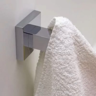 Cabide Simples Quadrado em Metal Cromado